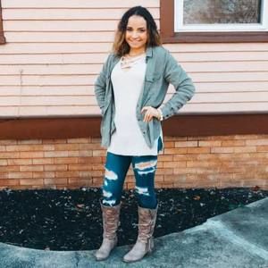 Meet your Posher, Haley